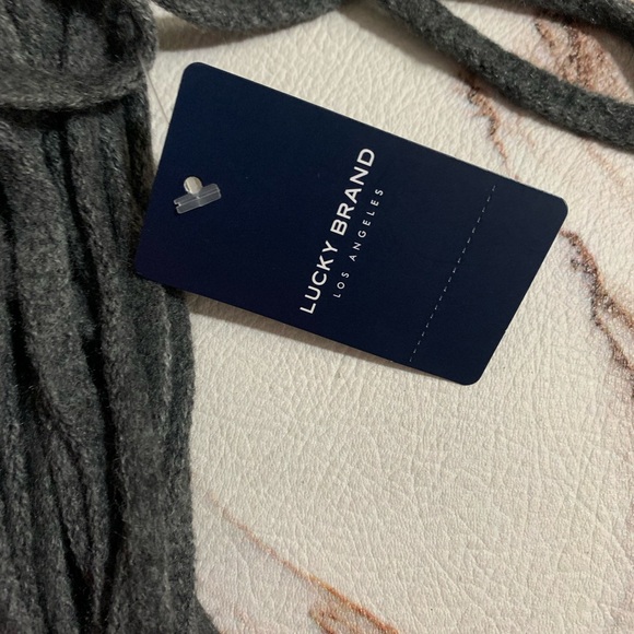 LUCKY BRAND SOLID BRUSHED SCARF DARK GRAY / CHARCOAL NWT - Picture 5 of 7